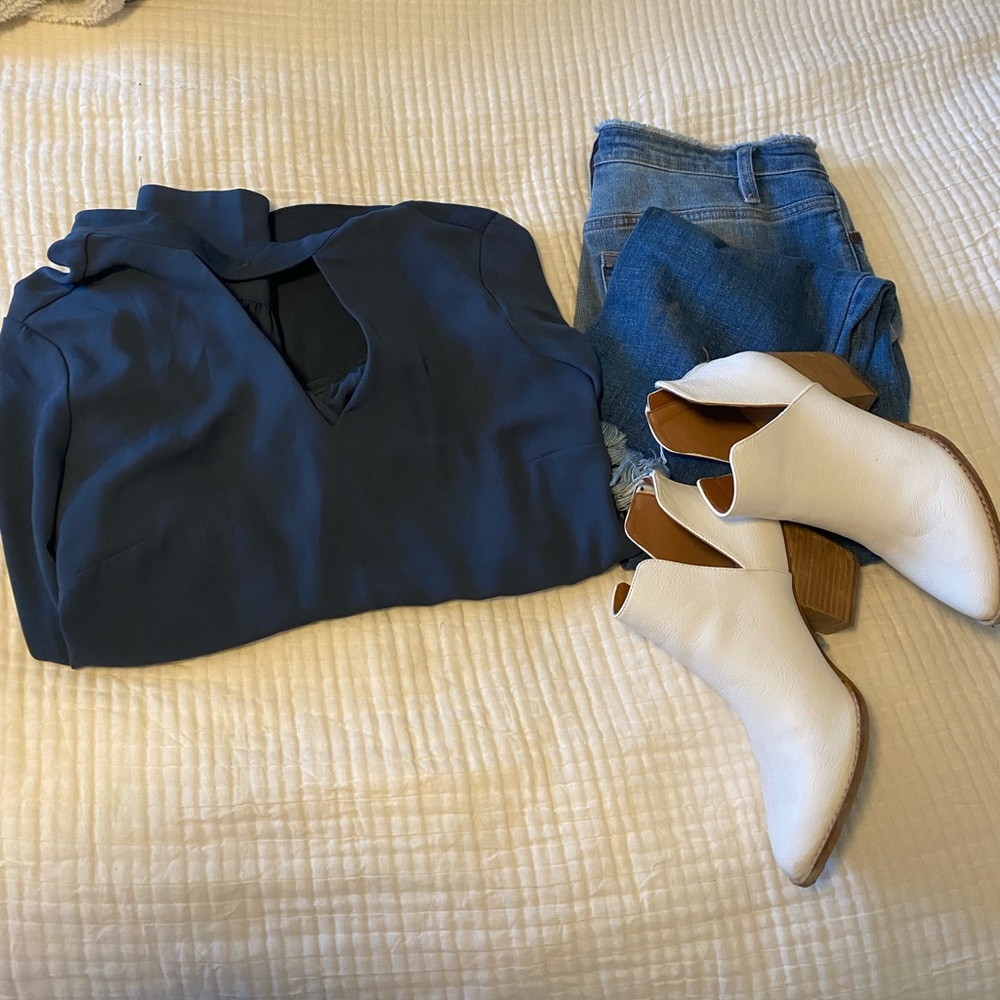 Blue long sleeve top